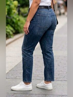 Vintage DKNY High Rise Medium Wash Classic Straight Leg Jeans Size 30